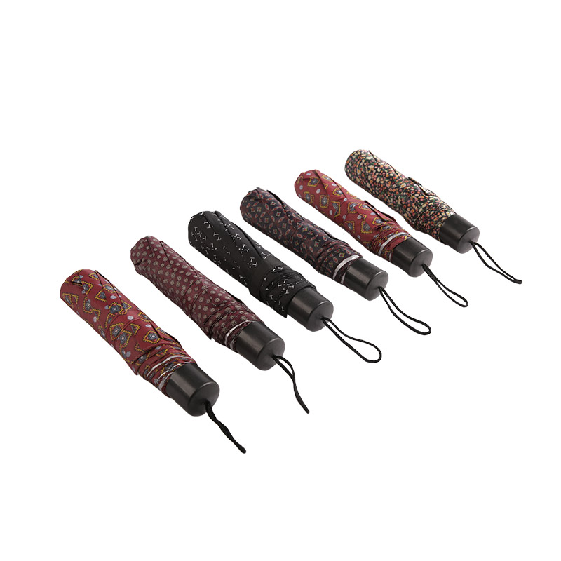 Polyetser Inscálaithe Laethúil Le Scáthbhrat Trí-huaire Brataithe Airgid-0E6B0523